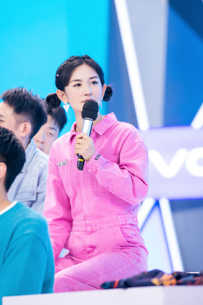 谢娜综艺季# 综艺娜带着六档综艺重磅回归 属于娜娜的综艺季开启啦