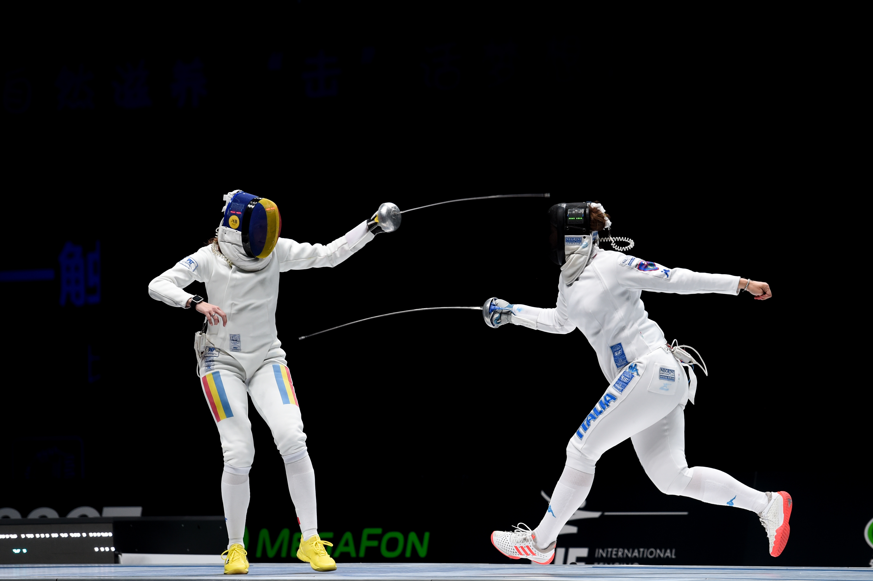 击剑——世界击剑锦标赛:意大利选手纳瓦利亚夺冠(14)