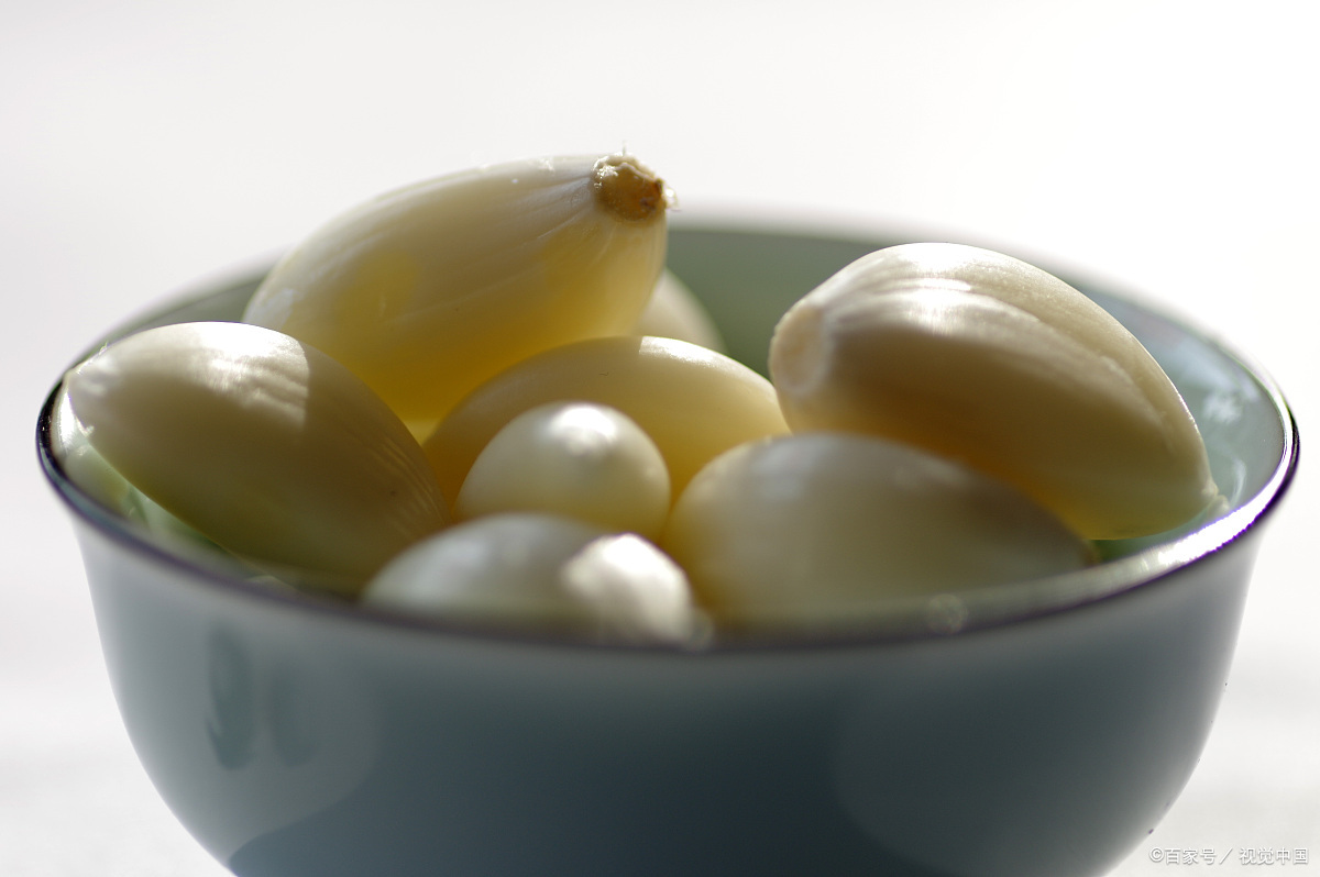 大蒜是个宝,常吃身体好!