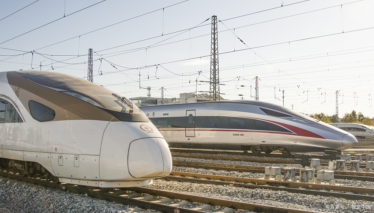 复兴号cr200j列车:绿巨人还是垃圾桶?