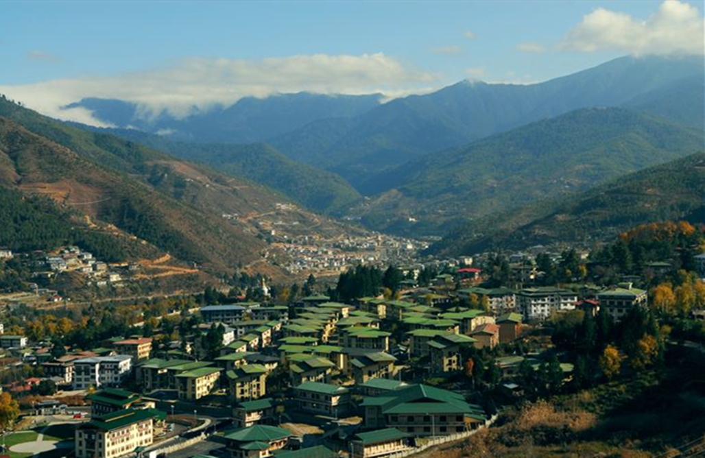 每年都会有很多探险爱好者和旅游爱好者来到廷布,为的