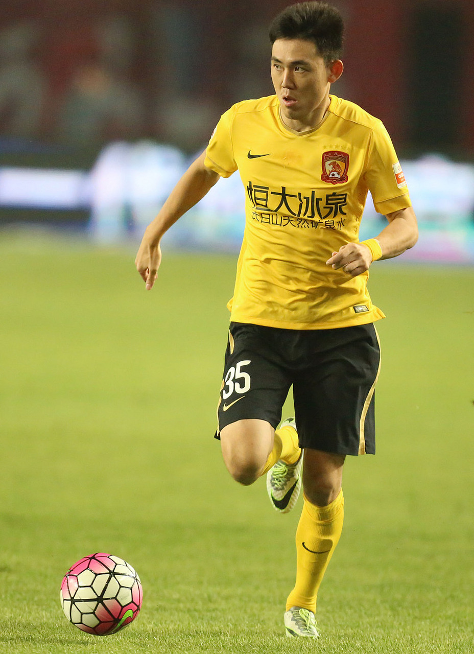 赵旭日和邹正,本赛季初就加盟广西平果队,两人成为球队的中后场的防守