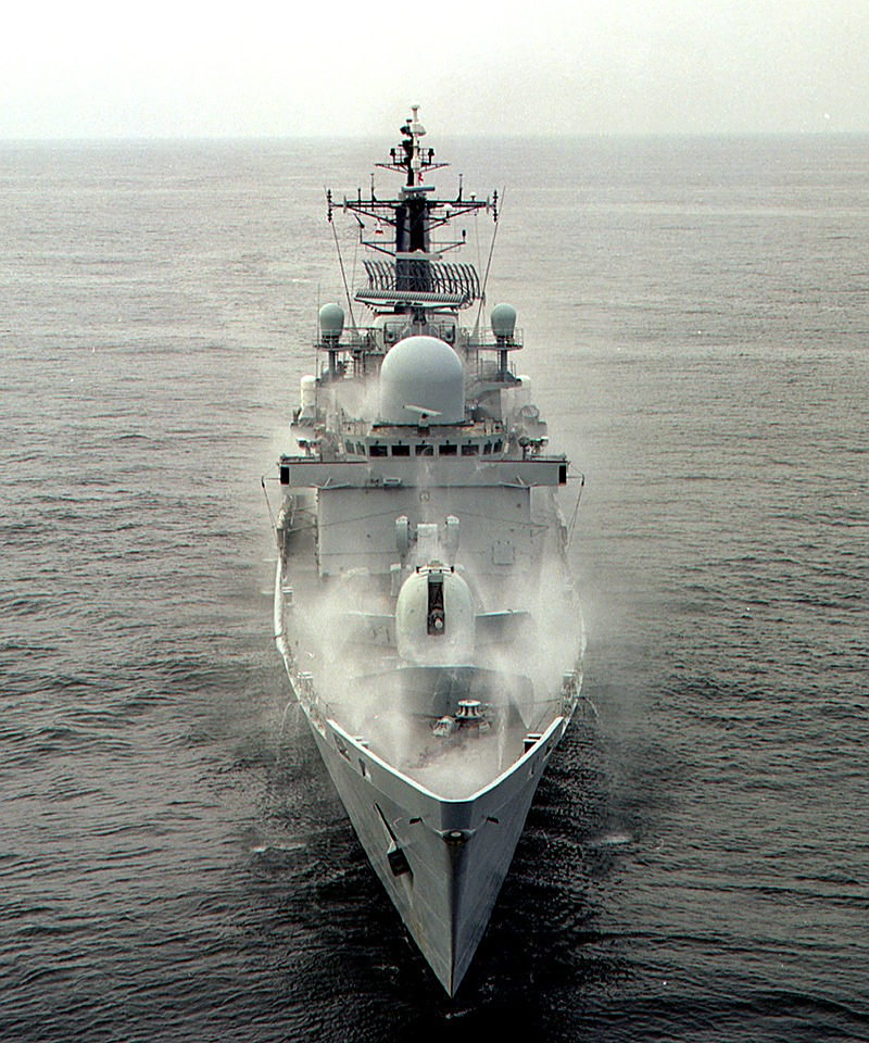 42型导弹驱逐舰,又称"谢菲尔德"级驱逐舰,是英国皇家海军于1970年代