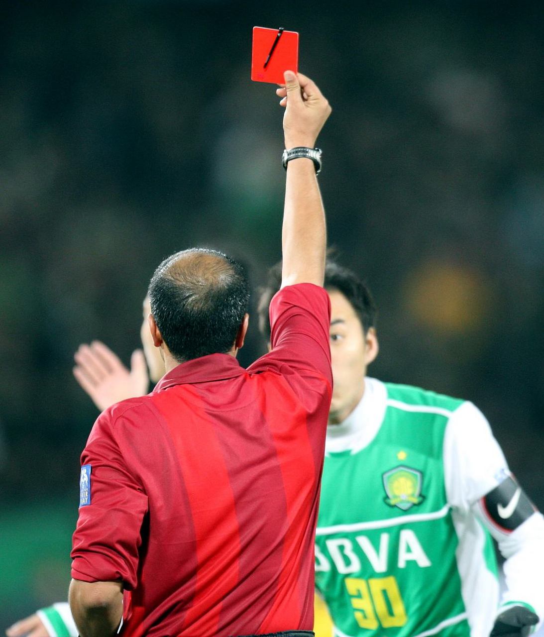 知识创作挑战赛春日篇# 足球红黄牌规则: