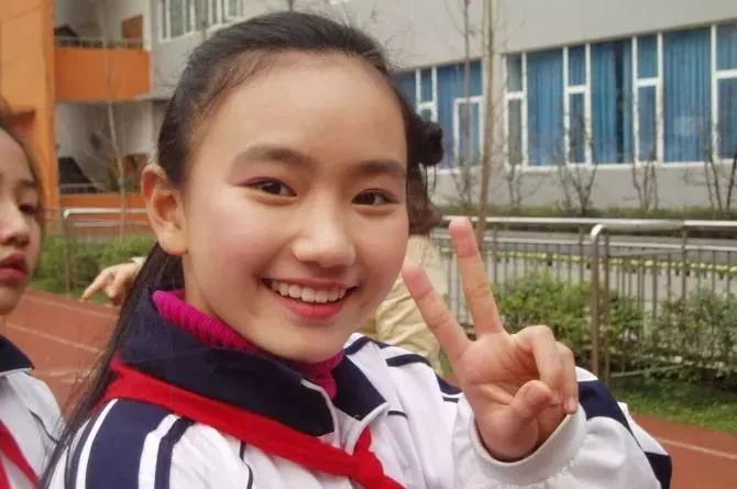 她是《春天后母心》最可怜的童星,放弃娱乐圈考大学,最励志童星