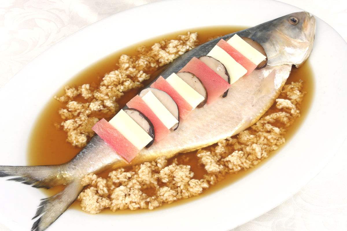 名列"长江三鲜"之首的鲥鱼吃过没,这就来看看几个美味的吃法!
