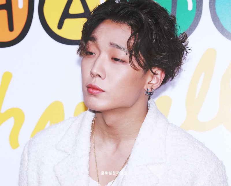 ikon bobby老婆图片