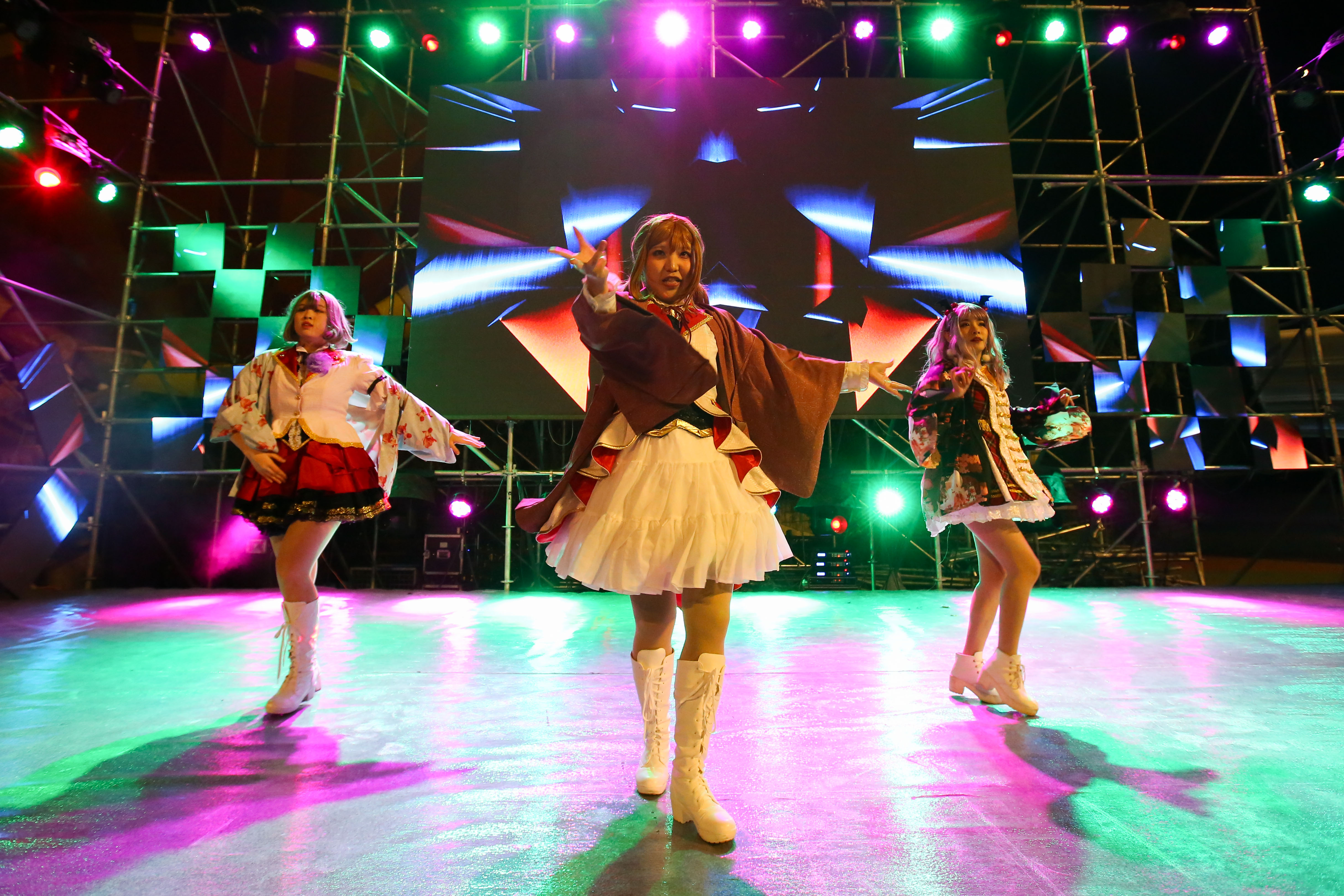 佑可猫,神龙妹子团闪耀亮相 上海欢乐谷万圣动漫嘉年华潮燃上线