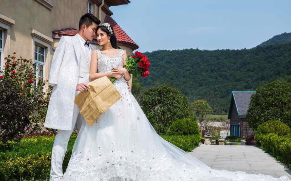 女篮名将石一童现状,26岁身材傲人吸粉无数,无奈退役火速嫁人