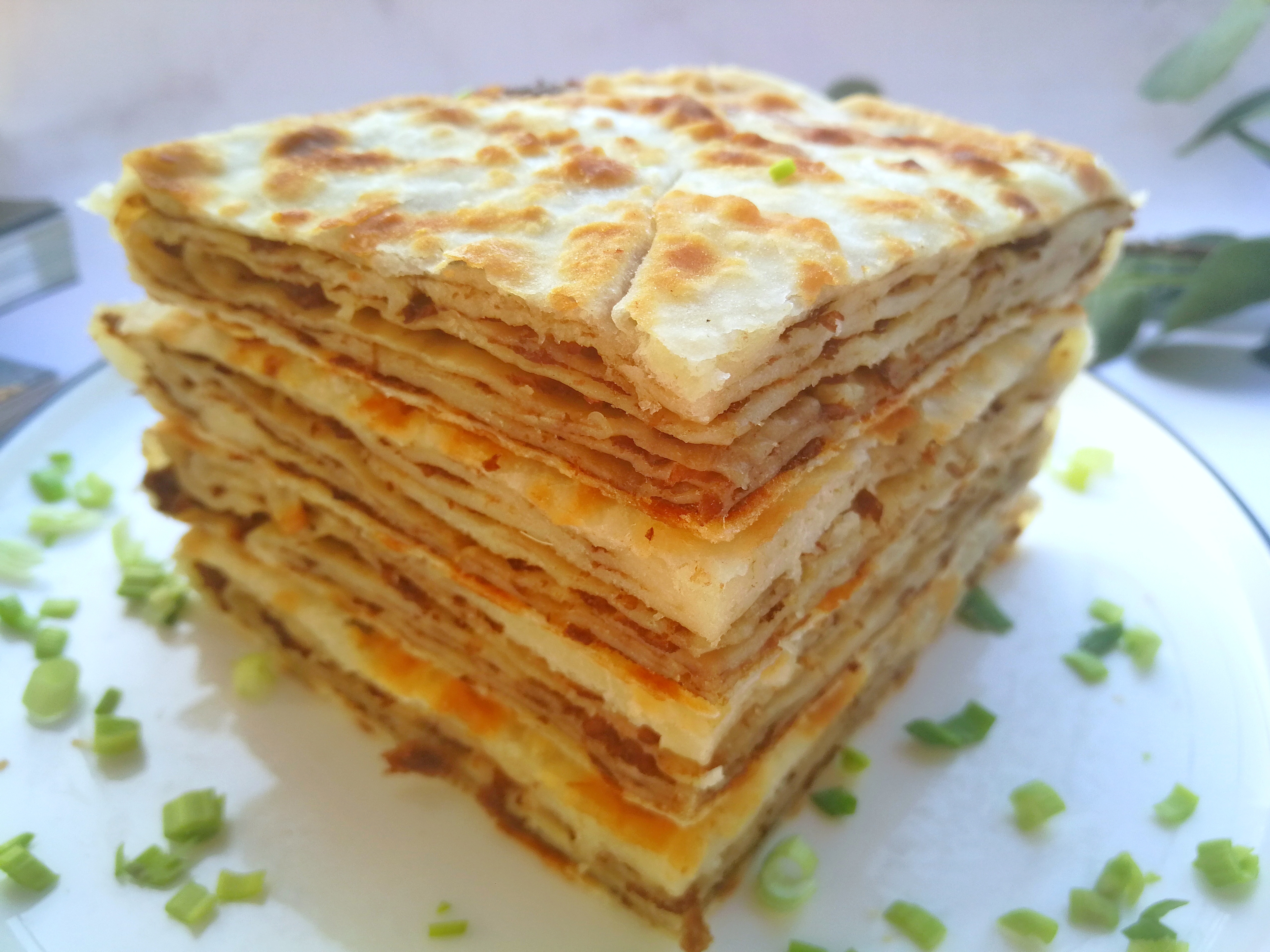 2分钟教你做千层饼,不用发面,一擀一叠,外酥里嫩,上桌就抢光