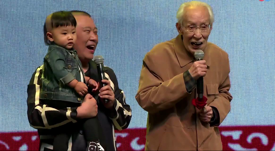 相声少将常贵田病逝,常氏家族人才凋零,常宝华长孙改行演小品