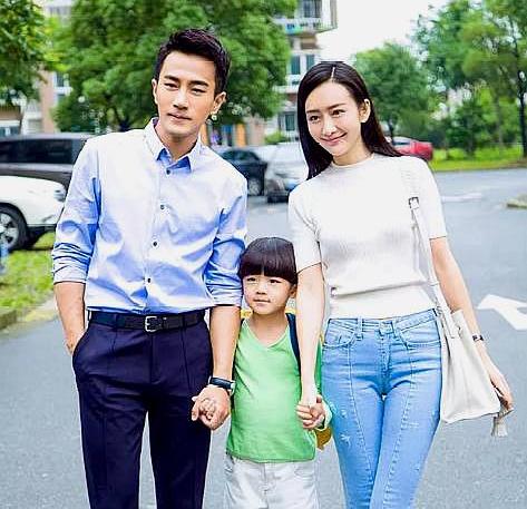 刘恺威与陈都灵"领证结婚"!网友:原来是拍戏!