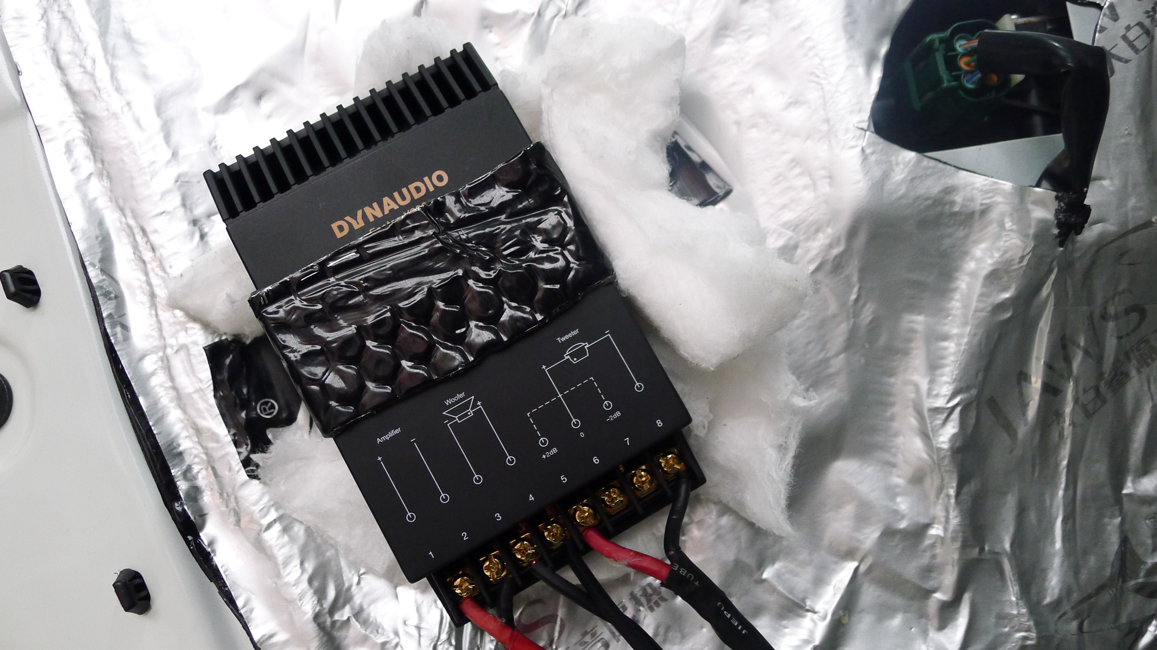 最忠实的原音呈现 日产奇骏升级丹拿四十周年特别版两分频喇叭