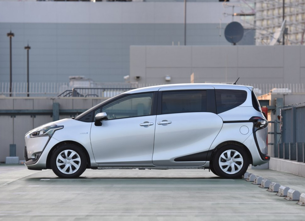 这个丰田 sienta,动感时尚,你会喜欢吗