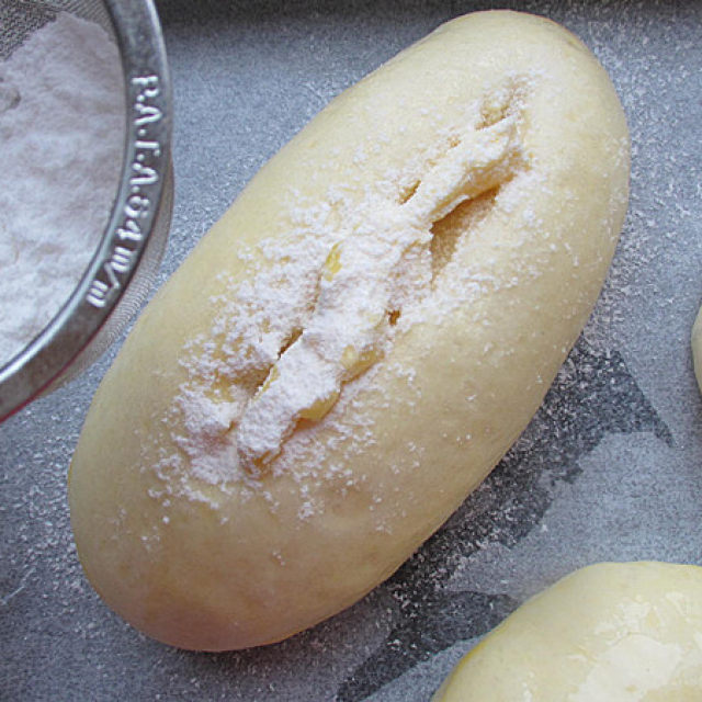 罗宋甜面包,又香又软,早餐吃简单又营养