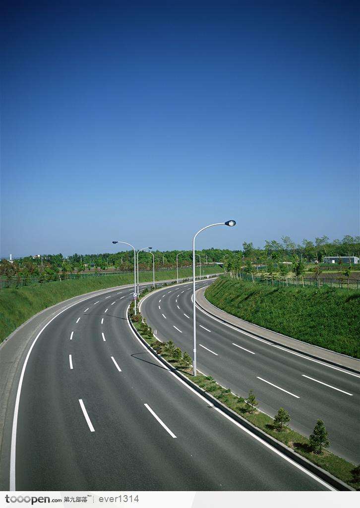 100公里路程跑高速1小时国道2小时谁更划算答对算你厉害