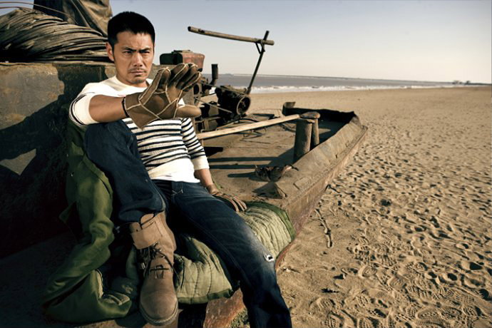 31岁拿影帝,和圈内漂亮老婆生下龙凤胎,如今14岁儿女长的真好看