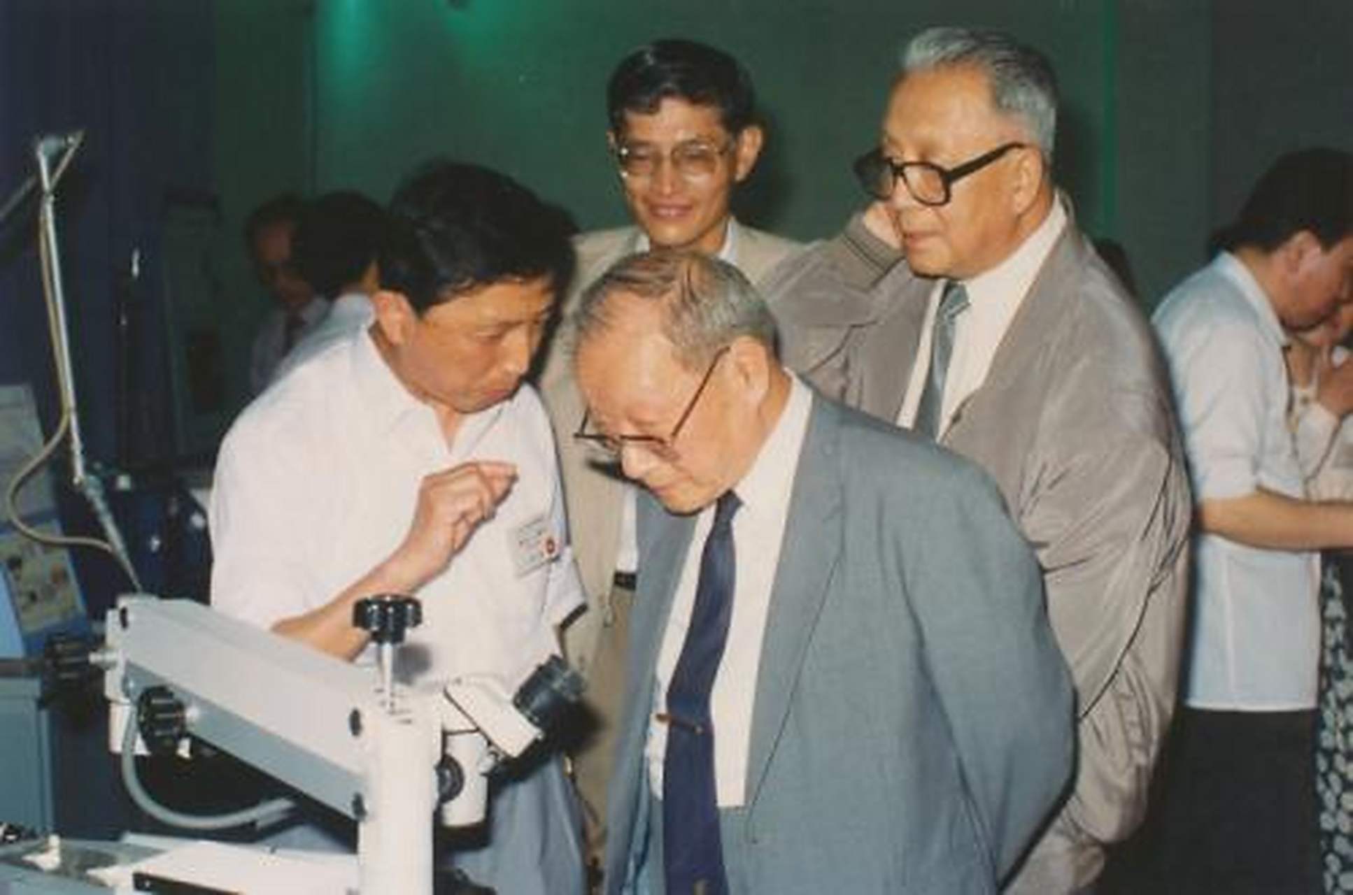 科普知识竞赛#从60年代开始,王大珩和他领导的长春光机所转向以国防