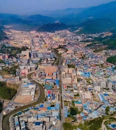 缅甸掸邦景栋—勐拉路段部分司机非法"抢客" 已被联名举报