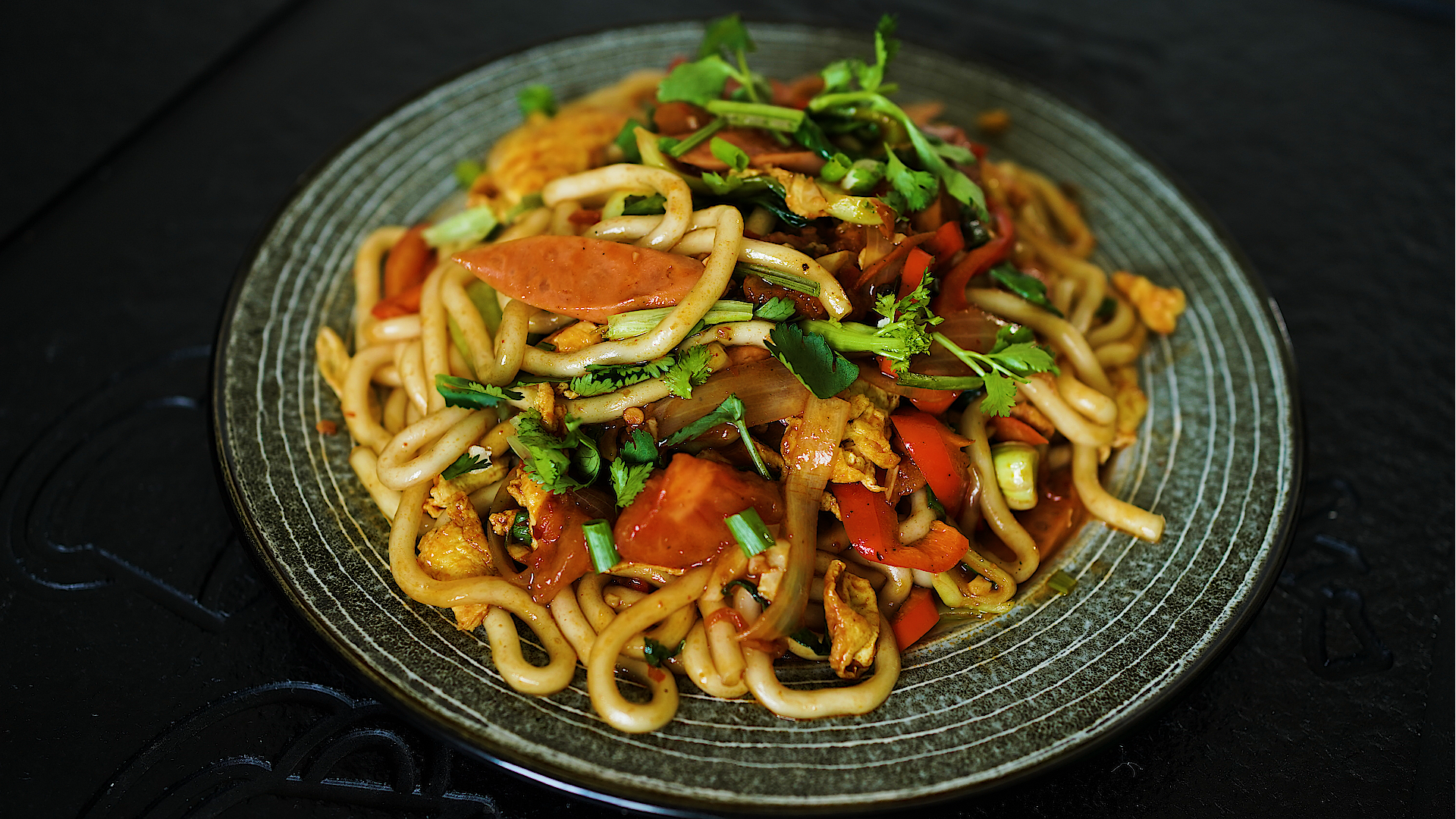 辣炒土豆粉,自己在家几分钟就做好了,非常适合早餐和晚餐来吃