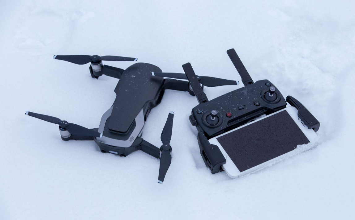 对新手非常的友好,体积小巧便携,大疆mavic air评测!