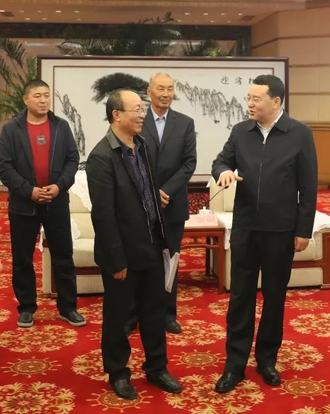 尔肯江·吐拉洪会见新疆博州民族团结进步模范考察团