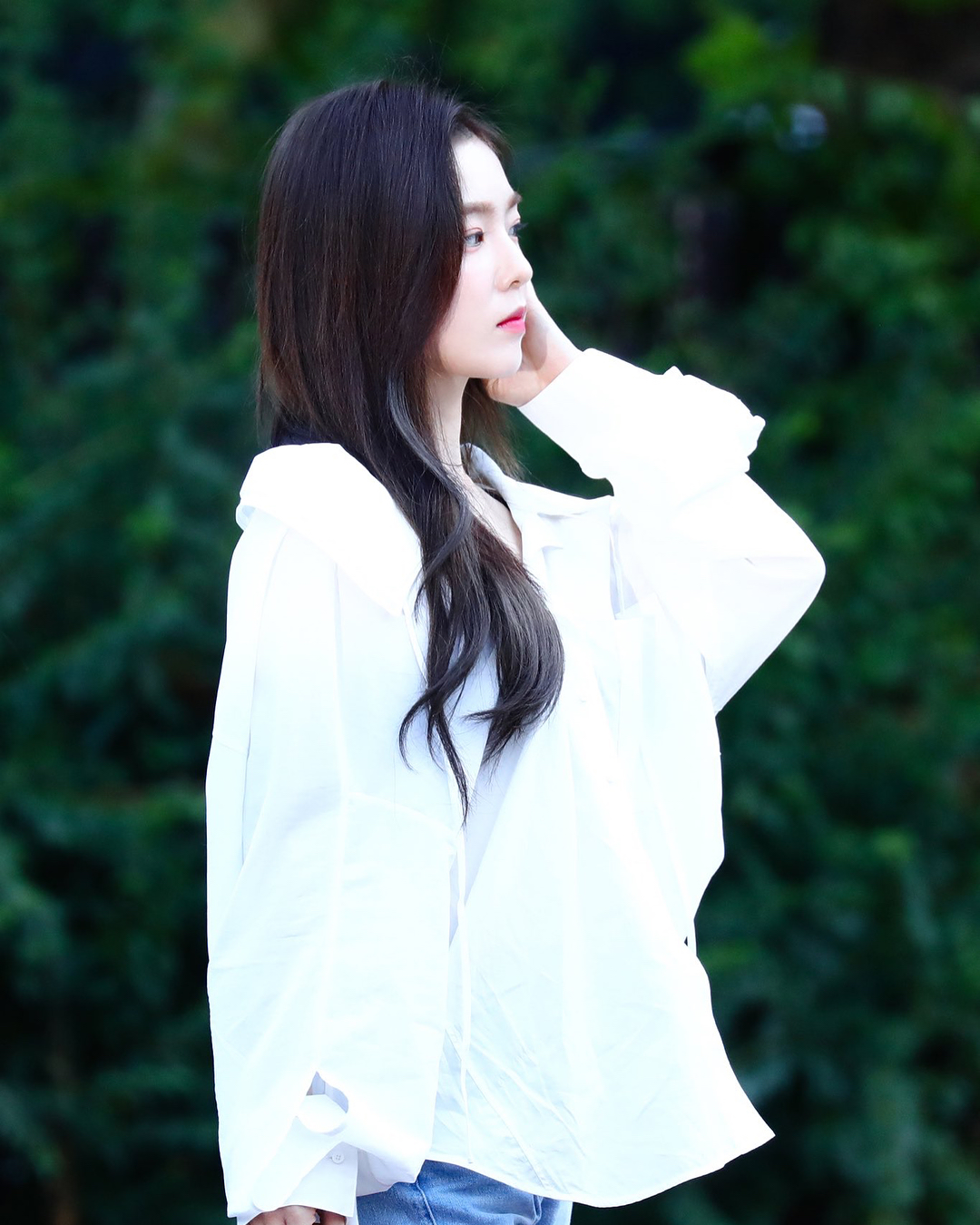 裴珠泫白衬衣太惊艳,被韩网友誉为"仙女下凡",人间美女难得
