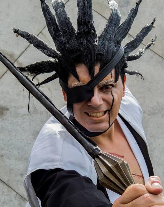 死神cos,更木剑八,帮我警告一下你的头发,让它别浪费发胶了!