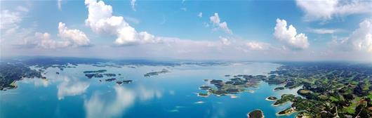 湖北荆门漳河水库现"天空之镜"美景