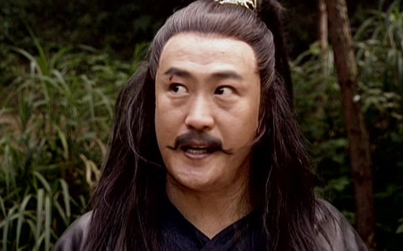 剑光笼罩之下,费彬一命呜呼,衡山派莫大先生果然出手不凡