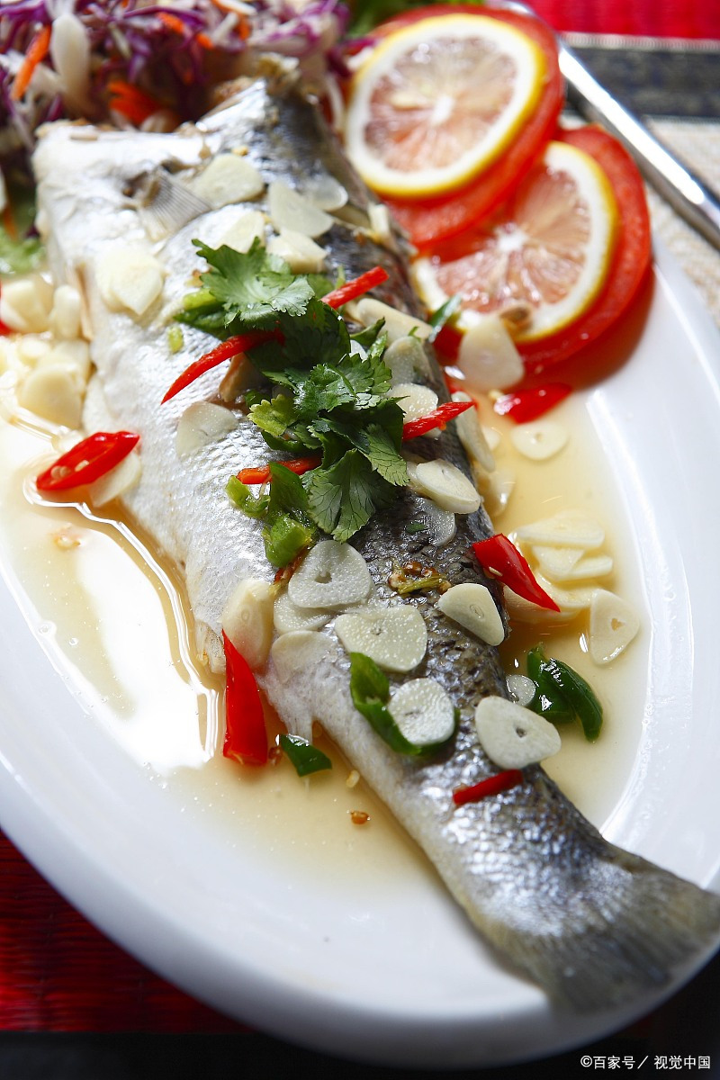 再加上鱼肉胆固醇的含量相对较低,基本上都是"瘦肉",因此受到了老年人