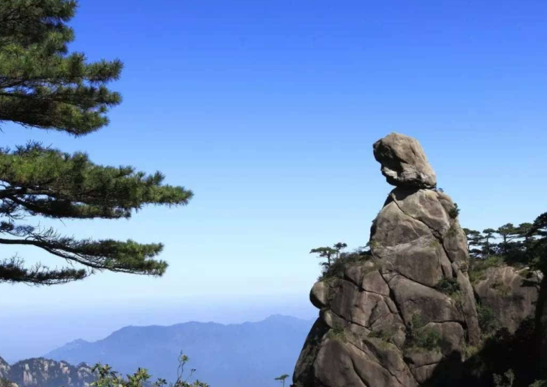 巫山神女峰近景图片图片