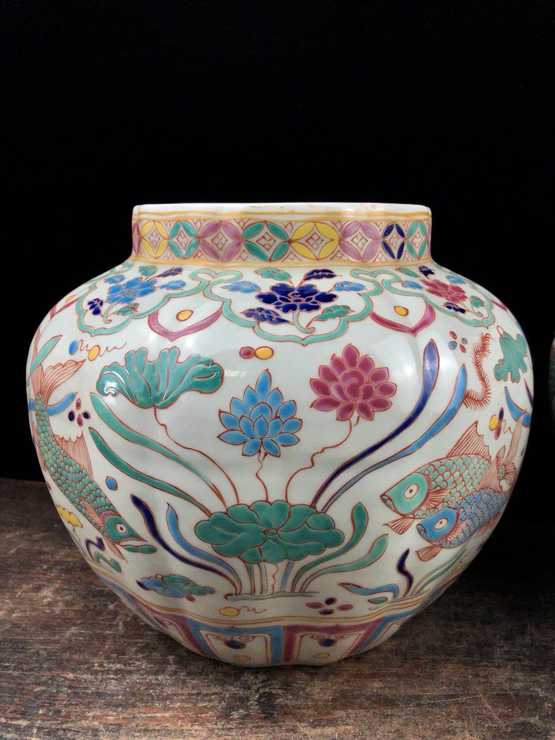 大明宣德年,五彩纹鱼大罐子,这个可是少见,各位藏友给品鉴品鉴