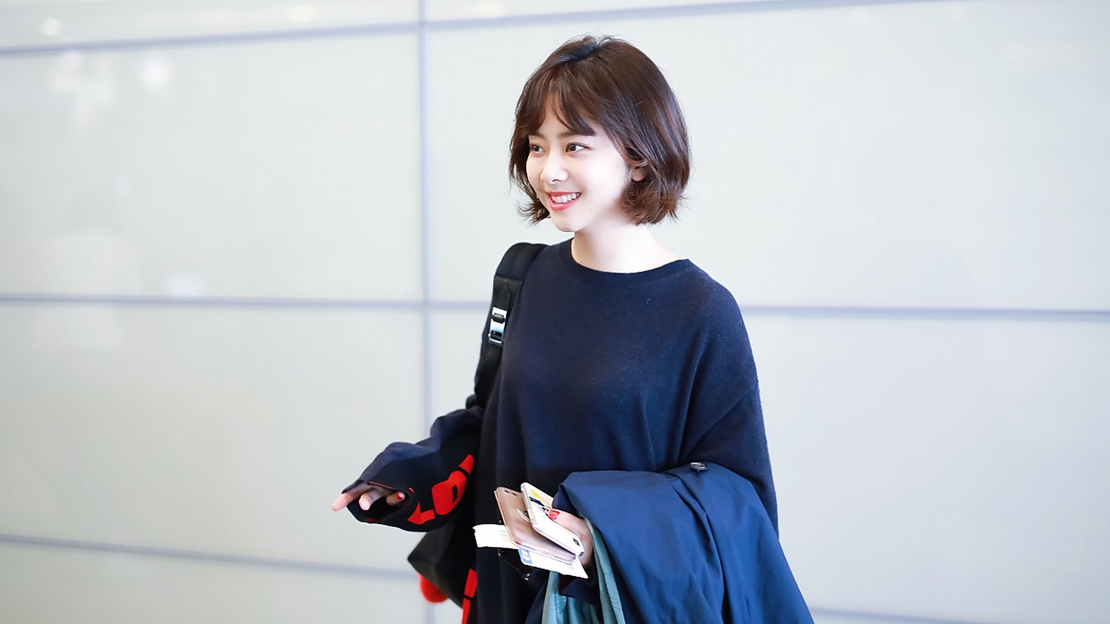 谭松韵工作室回应嘴巴受伤 近日,关于谭松韵嘴角受伤的消息引起了众多