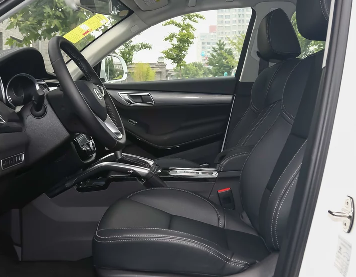 众泰汽车-众泰sr7,增加全新的设计理念,气场非常足!