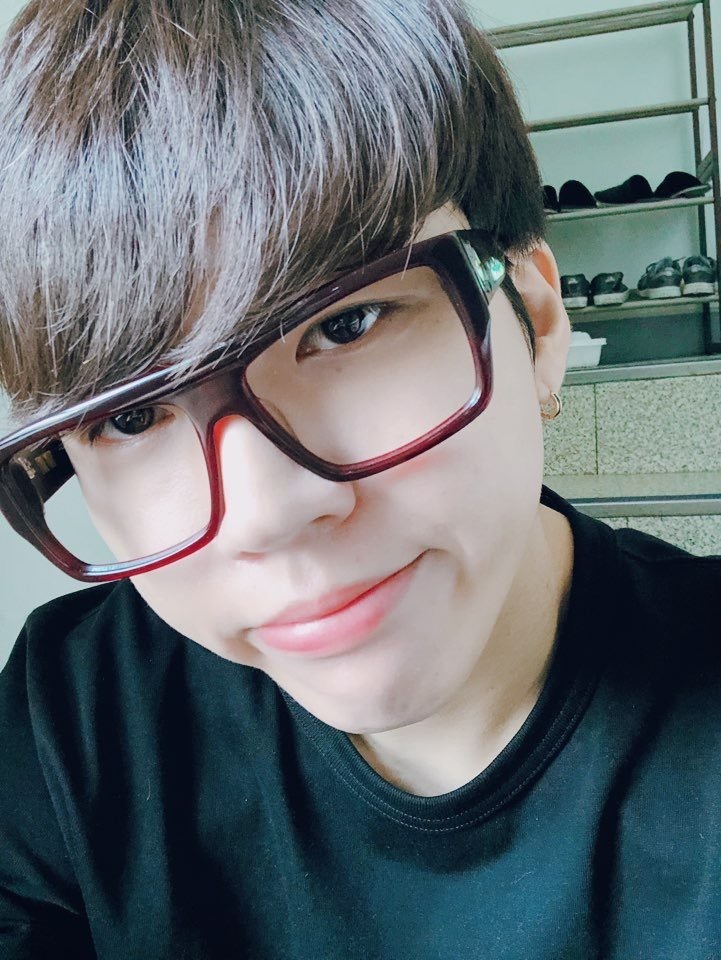 镜头的掌控者南优贤 超近距离自拍公开