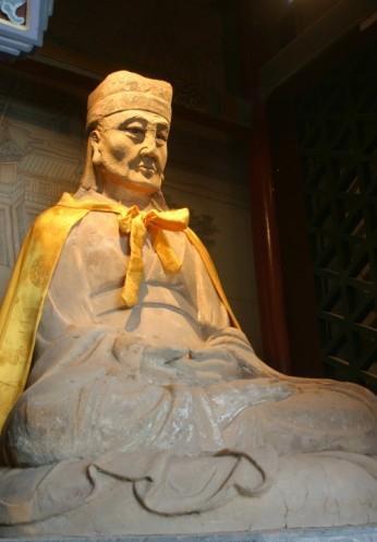 专家清理绵山寺庙,发现15尊肉身佛像,被誉为"东方木乃伊"