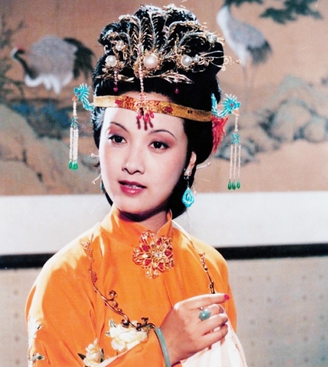 87版《红楼梦》主演生活照定妆照和剧照 你一定没见过!