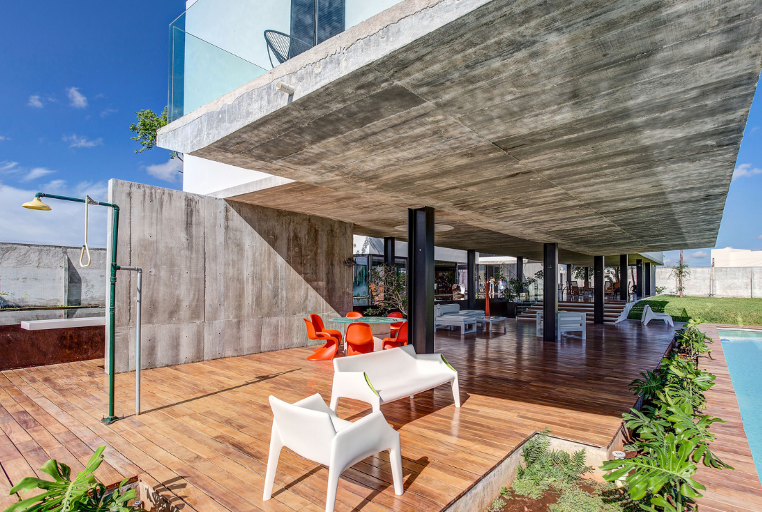 家居:底层架空的钢结构,清水混凝土别墅住宅设计!