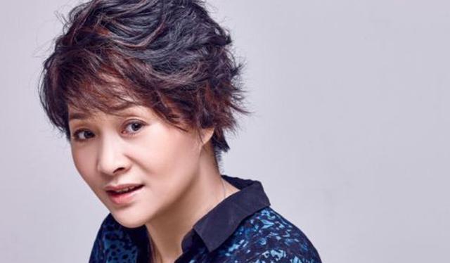 《渴望》中的大刘燕,在当红时淡出荧幕,今在《如懿传》表现惊艳