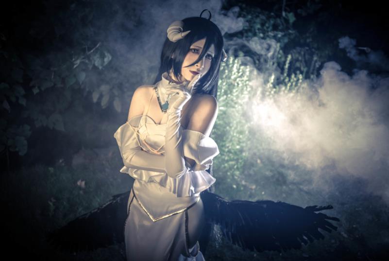 《overlord》cos,骨王煮汤好方便呀!只要买点枸杞和红枣!