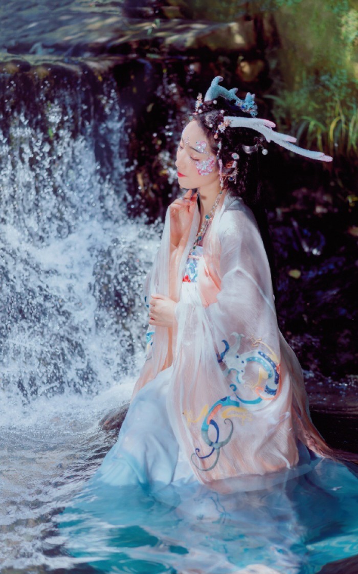 《神医毒妃》和《神医嫡女》都是佳作,哪本能够get到你