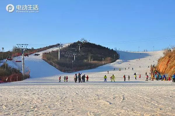 萬龍八易滑雪場:離市區最近還可以打靶