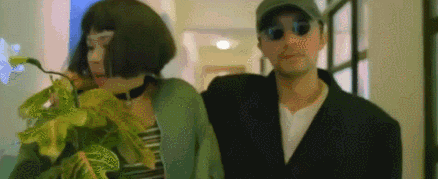 比如在《回魂夜》中cos《这个杀手不汤滗》