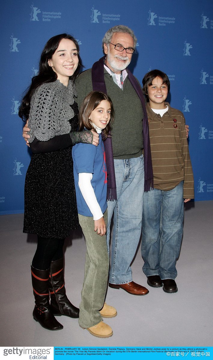 父母是山东临沂人,1958年,父母闯关东,来到黑龙江icon生活的,远浪了