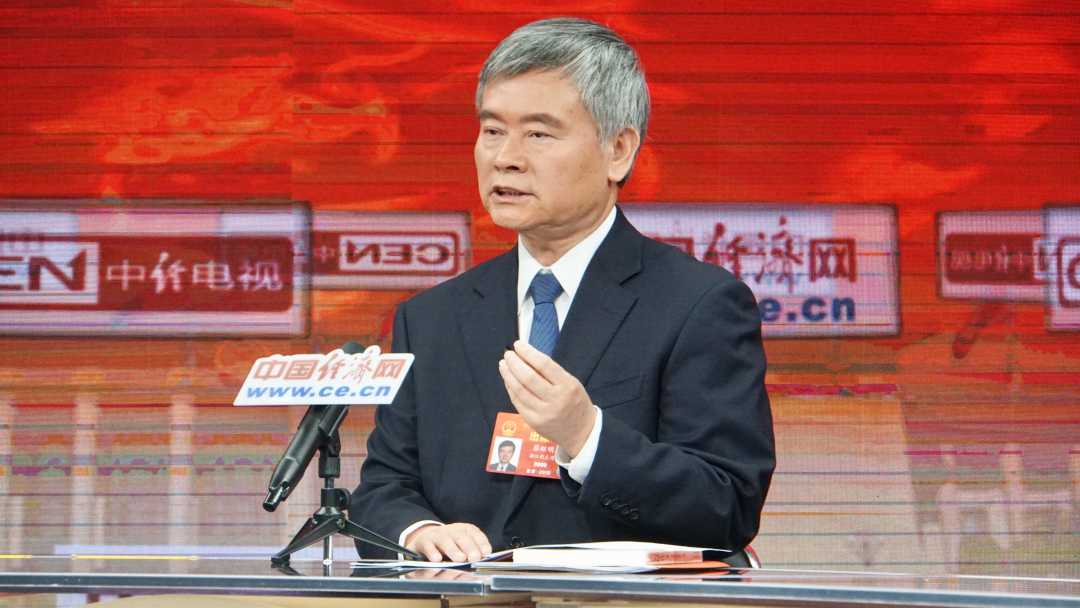 全国人大代表蔡继明:建议以农房财产权抵押贷款改革盘活农村资产