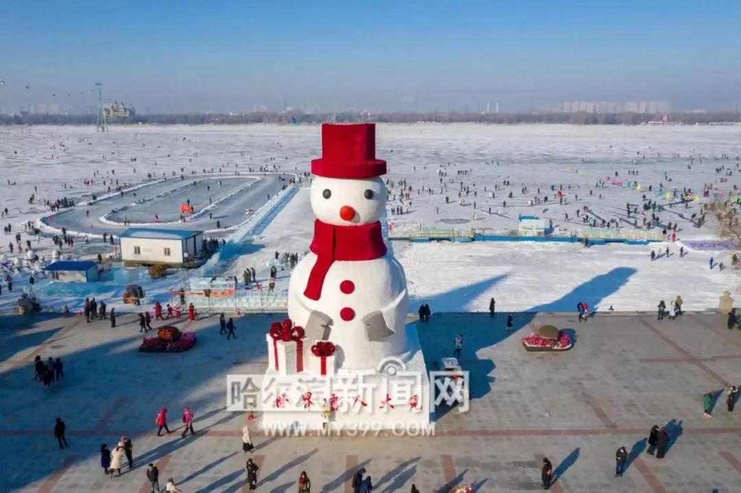 雪巨人,成了|6公里江畔已成没有围墙的冰雪大乐园
