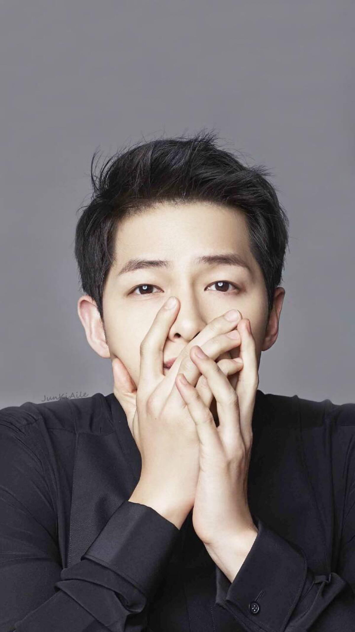 18年韩国男艺人排行榜出炉,第二名引争议,第一名应是实至名归