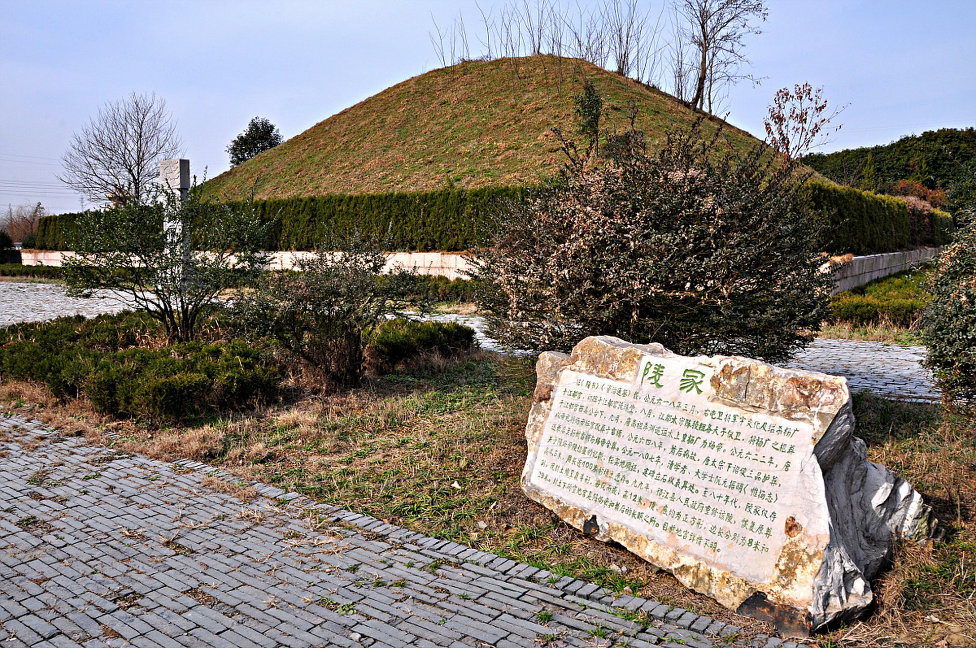 徐州汉楚王墓群作为中国的世界文化遗产,吸引着众多游客的目光