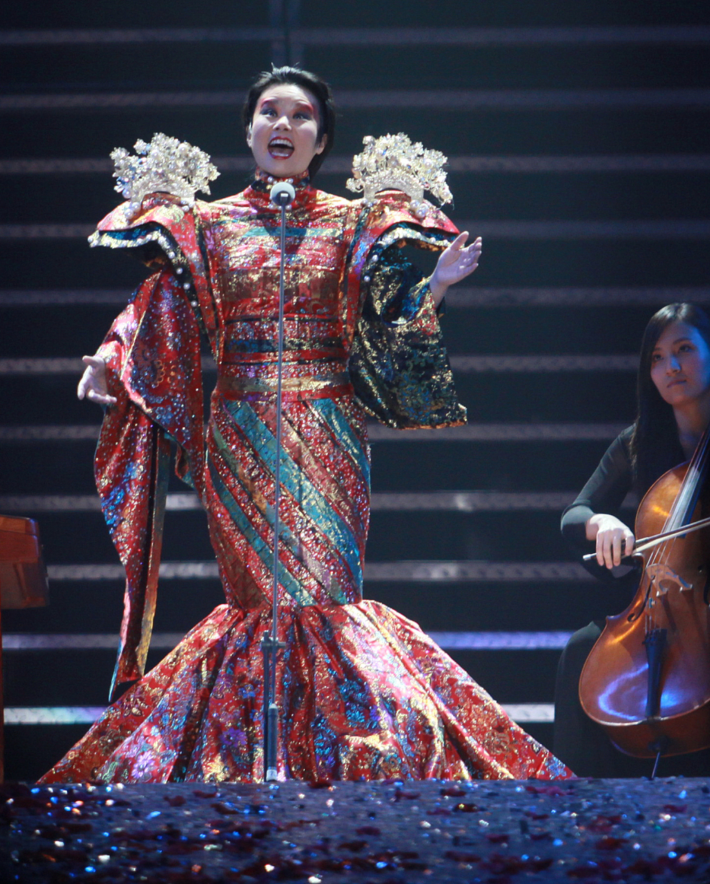 大家还记得唱《忐忑》的龚丽娜老师吗?